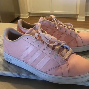 Size 8 light pink Adidas